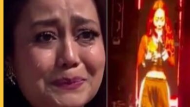 Neha Kakkar Cried At Live Concert